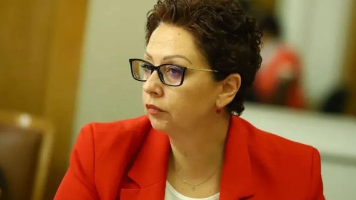 Новото острие на ДБ Людмила Илиева с епични гафове