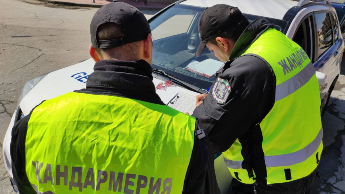 Хванаха дилър с над 1,5 кг марихуана при проверка на пътя