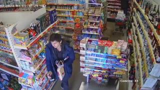 Мъж с красиво куче направи грозна шмекерия в магазин в София СНИМКИ 