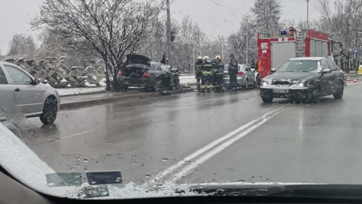 Мартенският сняг взе първи жертви в София СНИМКИ 