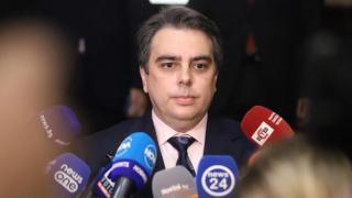 Асен Василев стана звезда в ТикТок с тези думи за бедните ВИДЕО