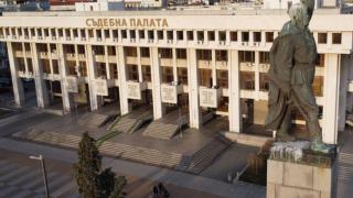 Бургазлия се изнерви от чакане за преглед в болница и стана страшно!