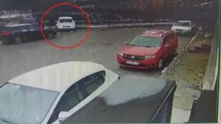 Кошмар до столично училище! Камери уловиха на ВИДЕО дрифт, а после... 