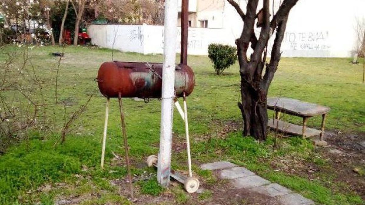 Пълно безумие! Какво прави този пловдивчанин със стар бойлер?