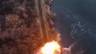 ВИДЕО от войната: Украински дрон порази минно заграждение на руските сили