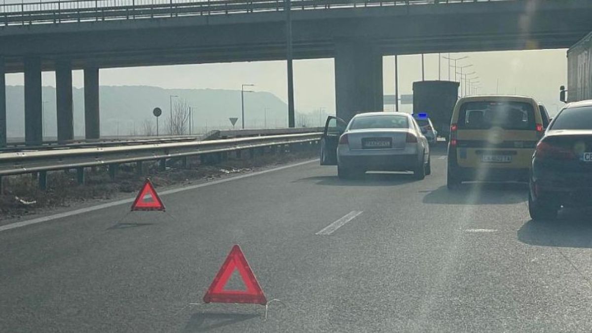 Невиждан ад на Северната тангента в София, шофьорите са в капан СНИМКИ