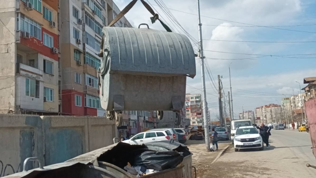 След сезиране на Гешев и проверка на ОП-Пловдив започва мащабна акция за поставяне на контейнери за смет и почистване на кв. „Столипиново“ СНИМКИ