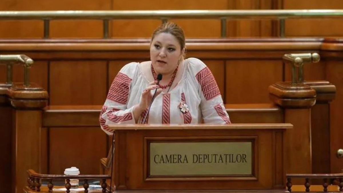 Румънска сенаторка внесе проектозакон за анексирането на редица райони от Украйна 