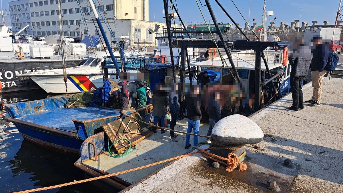 Горещо ВИДЕО с ареста на българските моряци в Румъния, посланикът ни каза къде са сега 
