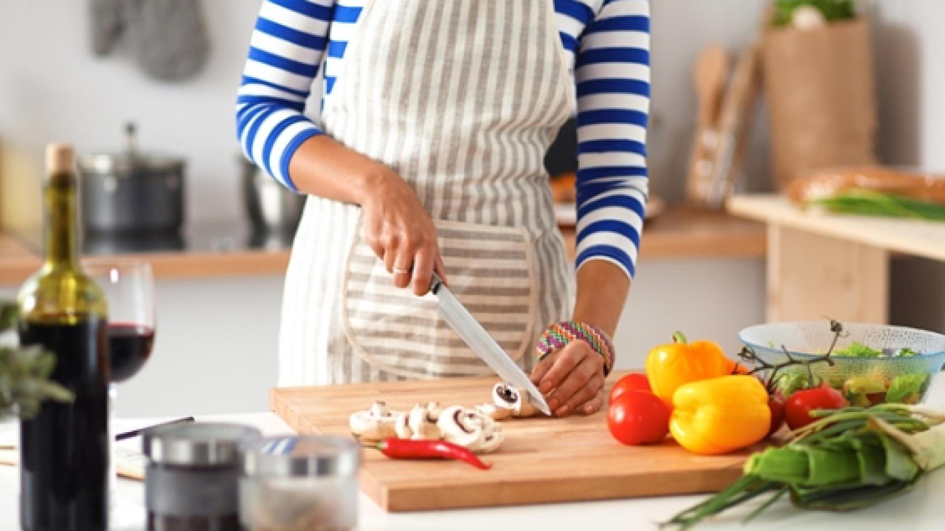 Готвачката на богатите разкри какво ядат семействата на паралиите