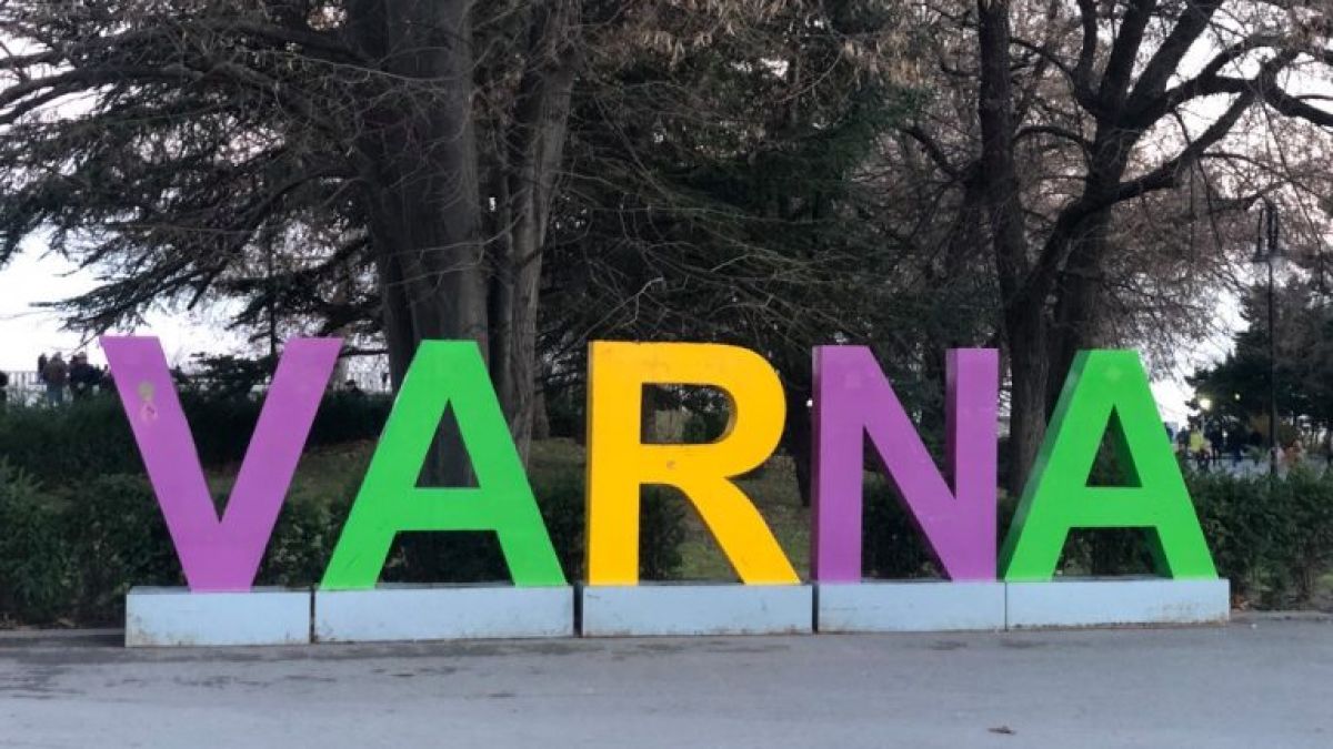 Култов журналист цъфна във Варна, паника тресе местните