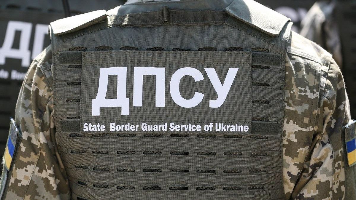 ВИДЕО от войната: Украински граничари показаха "Пътя на Ада" към Бахмут