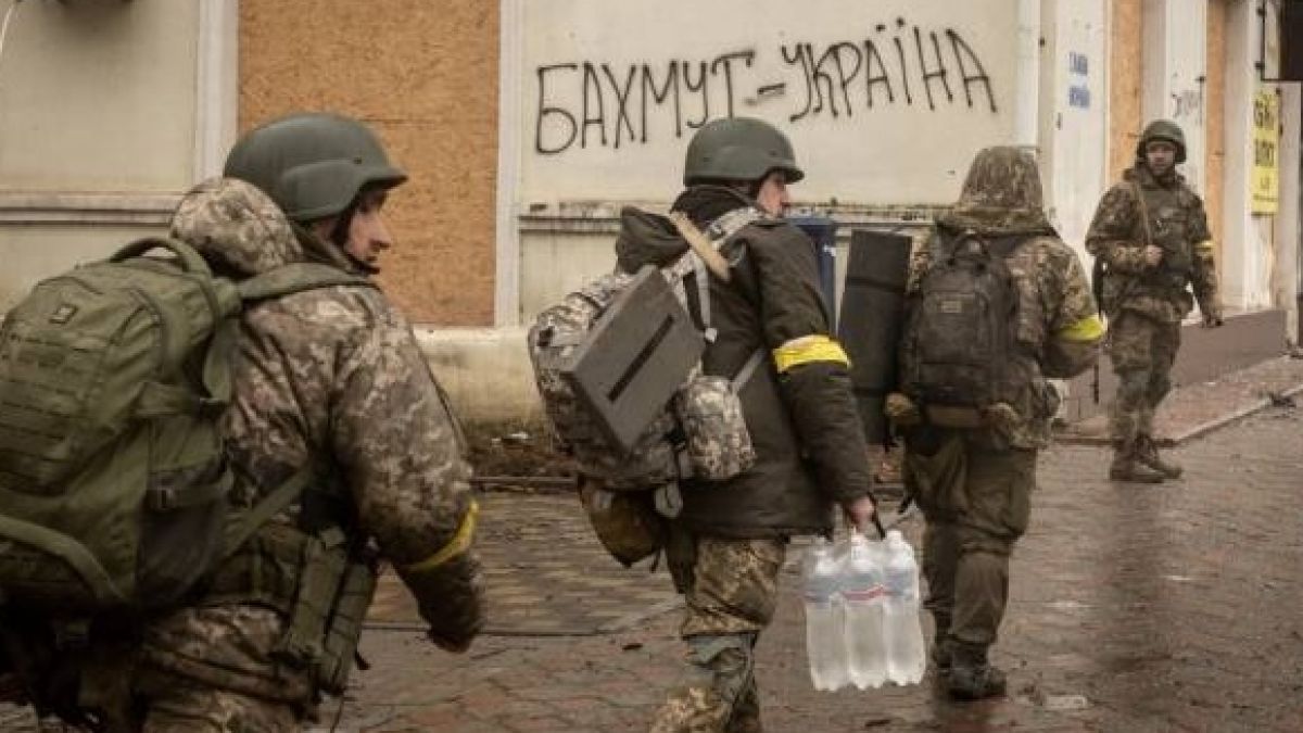 ISW с разкритие: ЧВК "Вагнер" ще използва в Бахмут сценария от Мариупол, защото... 