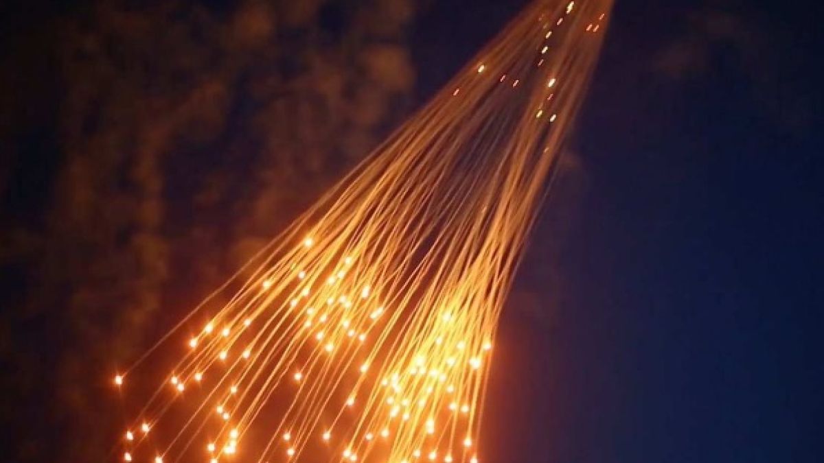 ВИДЕО от войната: ВКС на Русия изгарят бойци от ВСУ със специални боеприпаси