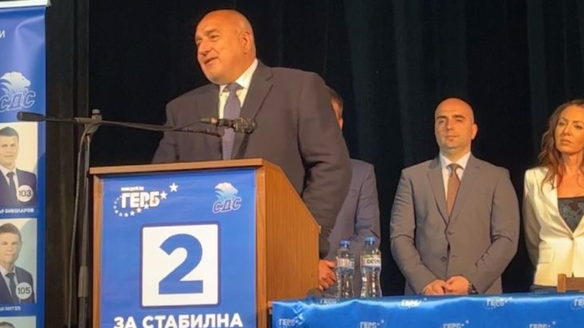 Борисов огласи какво му е писала притеснената Нинова преди дни, а медиите на олигарха Прокопиев направили... БЛИЦ TV
