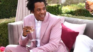 Рапърът, който стана милиардер - Уорън Бъфет казва да се учим от него