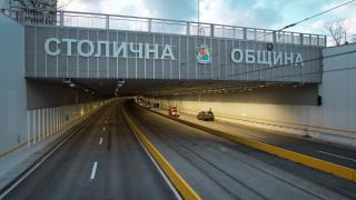 Индикатор за измама: Столична община светна като коледна елха