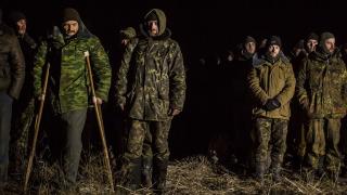Ужас в Украйна: Вълна от самоубийства заля фронта, Зеленски вдигна телефона и...