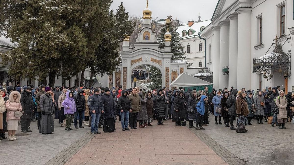 Украинските власти посегнаха на „руския Йерусалим“