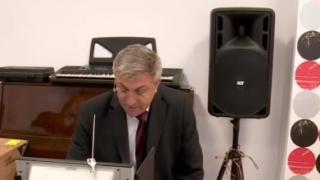 Мустафа Карадайъ гласува точно в 9 ч и 13 минути с бюлетина и каза за какво