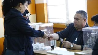 Куриоз: Председател на пловдивска РИК се оказа...