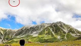 Планината, която привлича НЛО като магнит - хиляди се стичат да я видят 