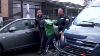 Щракнаха белезниците на кмет, той изригна: Направиха ми сечено 