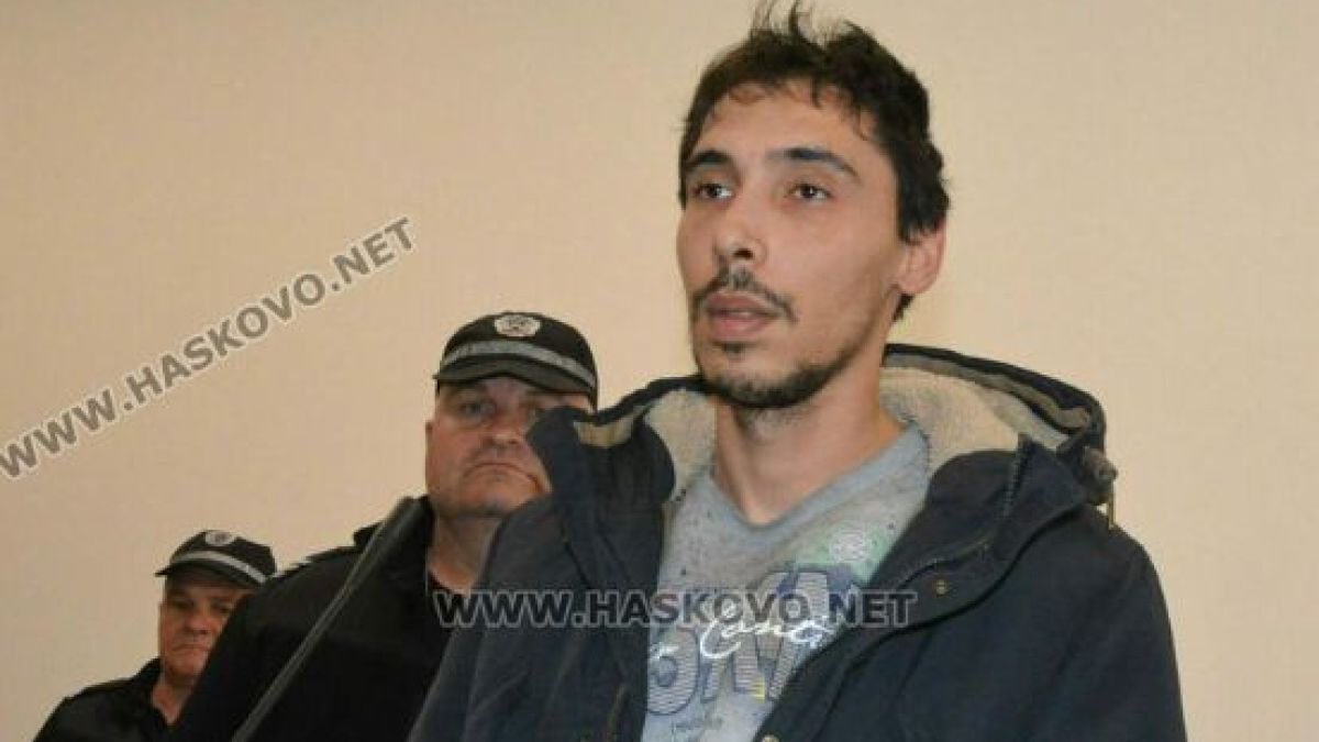 27-г. Ангел, убил баща си, не е на себе си след тази новина 