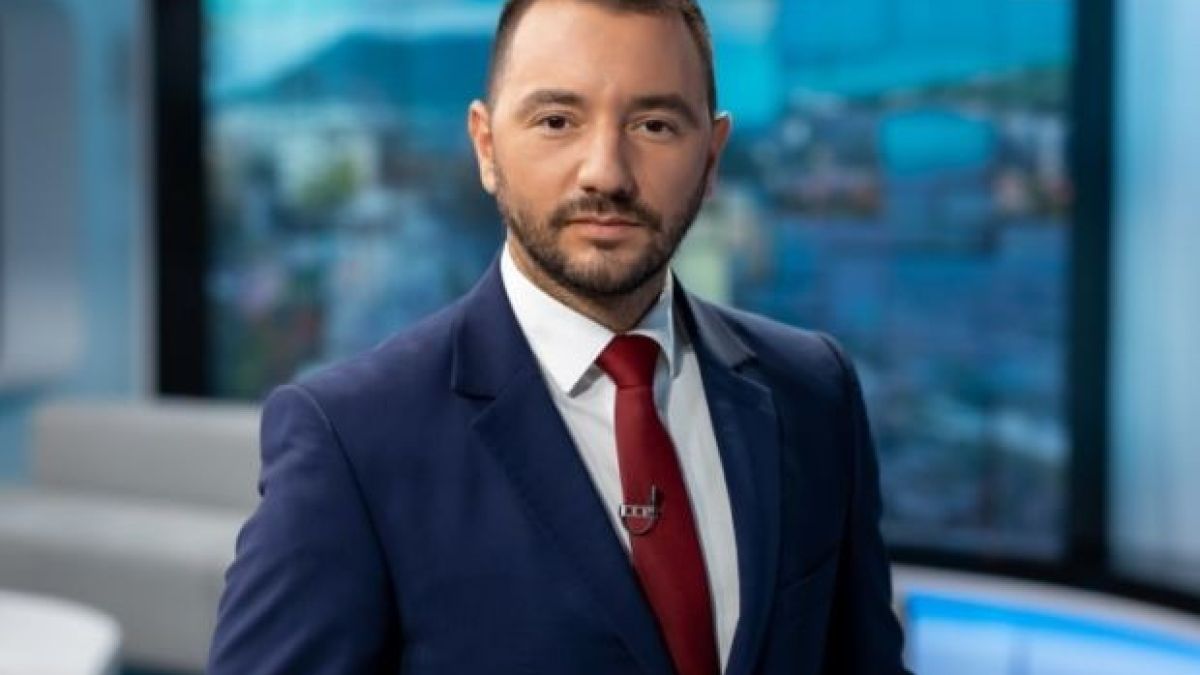 Хекимян най-накрая си намери жени, ето с коя смени Василена Гръбчева ПАПАРАШКИ СНИМКИ