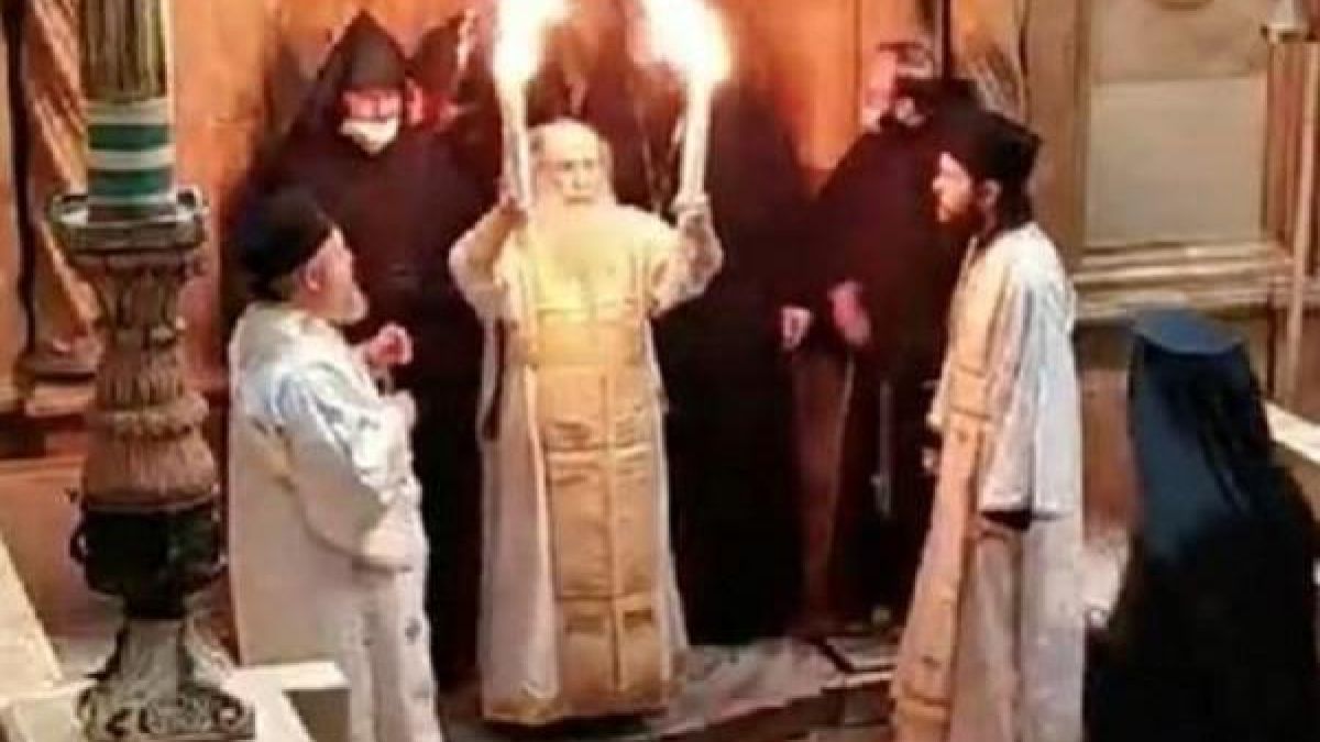 Историята на Израел: Чудеса се случват преди благодатния огън да тръгне по света