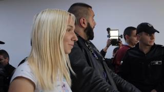 В мъжки или в женски затвор ще лежи Емили Тротинетката?! 