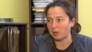 Нова ТВ нарочно пусна човек на Антоанета Цонева 10 минути да агитира срещу хартиения вот
