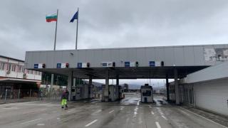 След като помел граничарката на "Калотина", турският тираджия...