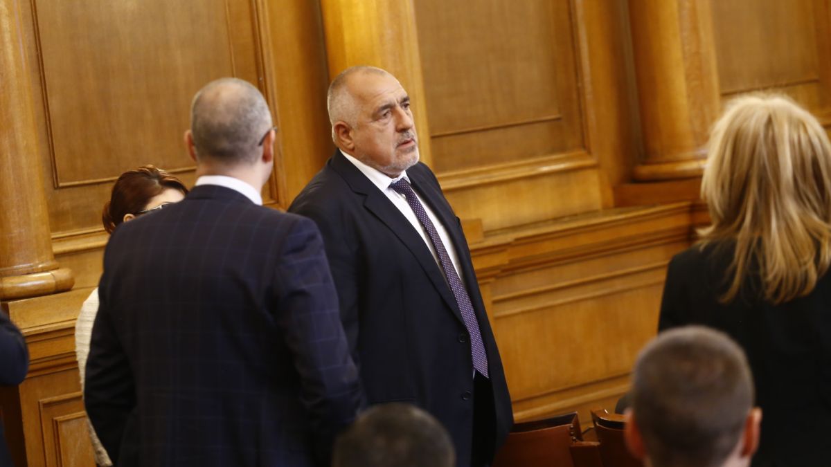 Бомба: Политолог шашна коя партия ще дръпне още при нови избори