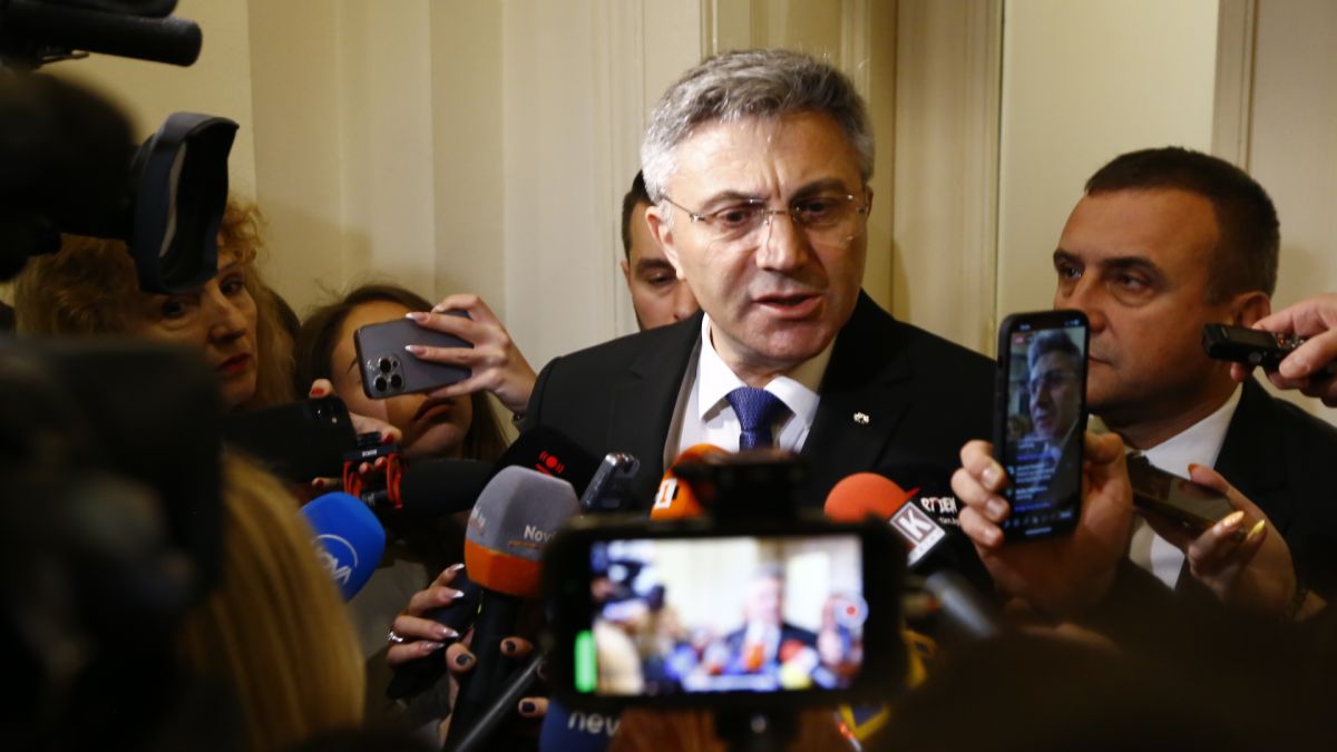 Карадайъ излезе насред преговорите с Борисов, издаде планът му за управление