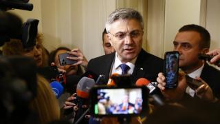 Карадайъ излезе насред преговорите с Борисов, издаде планът му за управление