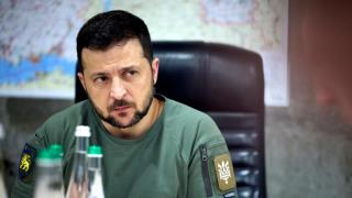 Зеленски се чу с Макрон след посещението му в Китай