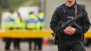 Касапница: Въоръжени сеят смърт в аквапарк, истински ад