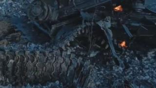 ВИДЕО от войната: Останките на украински танк Т-72М1 са разпръснати в радиус от 100 метра
