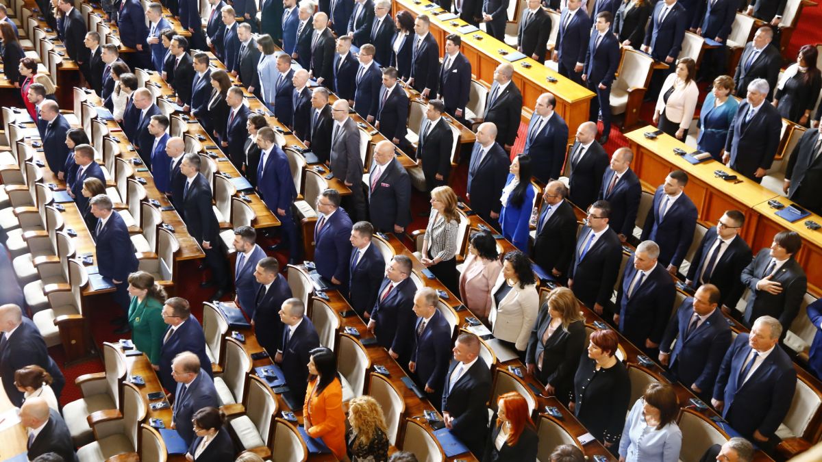 Депутатите остават без заплати, ето защо 