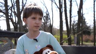 Потресаваща история! 11-г. момиче разказа за украинските ловци на деца "Белите ангели" и ужасите в Бахмут