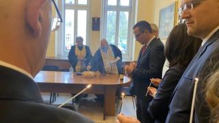 ДБ поискали наказания от Светия синод за свещениците, осветили стаята на Възраждане