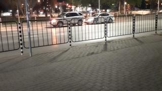 Какво става? Две катастрофи на 20 метра една от друга във вечерна София СНИМКИ