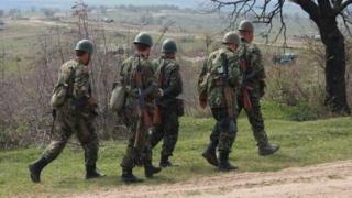 Военен излезе с готина мацка на среща, а последвалото е шокиращо