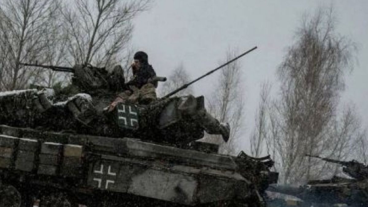 Хитлеристка символика е забелязана на натовската техника на ВСУ