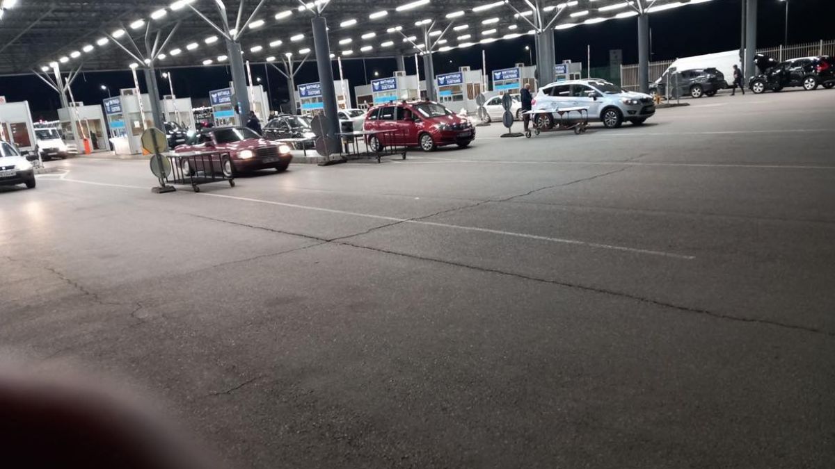 Ад на "Капитан Андреево"! Българи блокирани и в ужаса напрежението ескалира жестоко СНИМКИ
