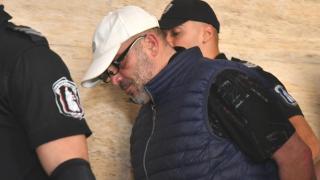 Извънредни новини за зловещия гробар Георги, гаврил се с трупове край Банкя