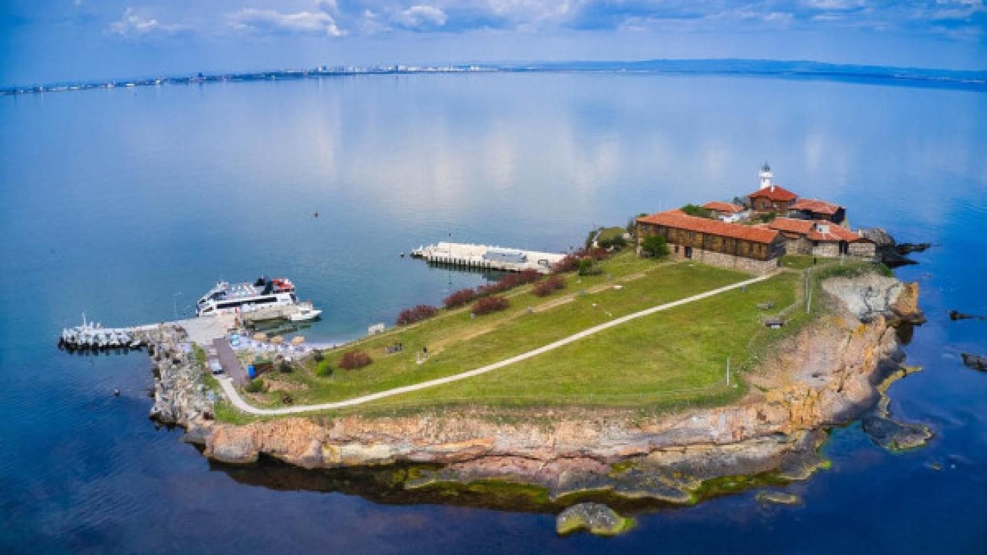 Кметът на Бургас стопли сърцата на хиляди българи с тези СНИМКИ