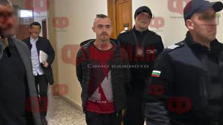 Секс маниакът, мастурбирал до забавачка, започна и да изнасилва по улиците