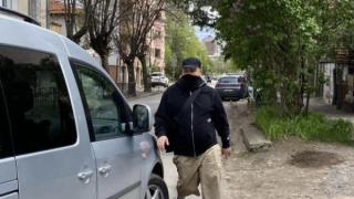 Внимание! Изрод пръска децата с лют спрей в столичен квартал Снимки